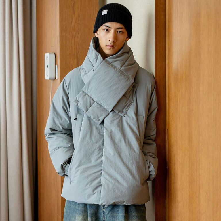 スタイリッシュな中綿ジャケット 取り外し可能なネックスカーフ付き 防寒・防風