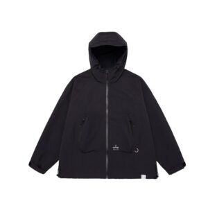 軽量防水シェルジャケット – 登山やキャンプにおすすめ